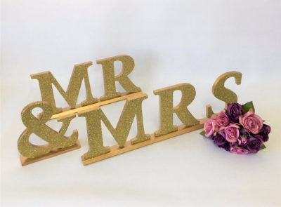 Mr & Mrs Sign $27.50