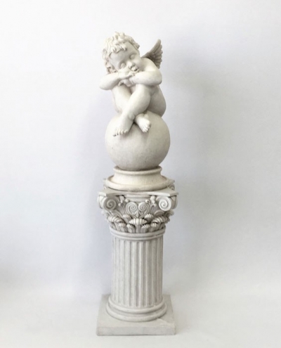 Cherub pillar