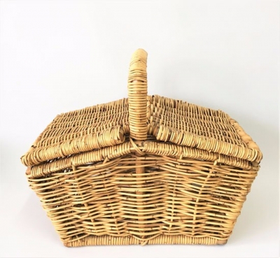 Vintage picnic baskets $27.50 each
