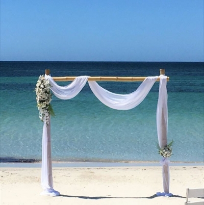 Arch flower arrangement
