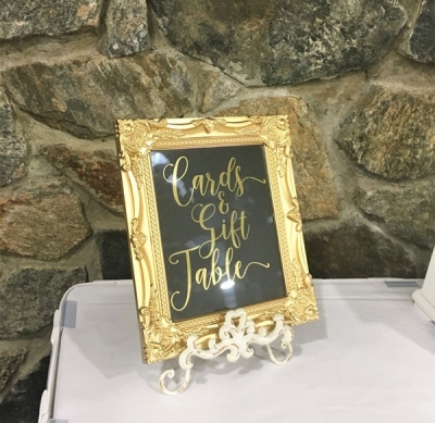 Gift table signs