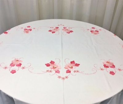 Vintage embroided tablecloth $13.20 each - 1 available