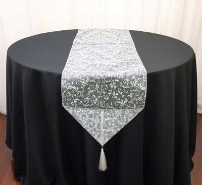 Short lace table runner $3.30 each (2 available)