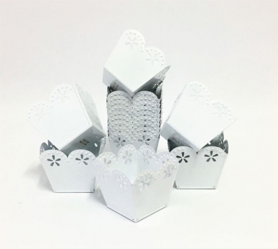 Small lace tea light holders $1.65 each including tea light