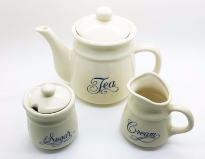 Vintage tea pot and creamer set $15.00 set