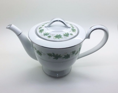 Vintage tea pot $12.00 each