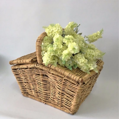 Vintage picnic basket $27.50 each Excluding flowers
