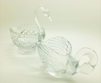 Vintage glass swan vases $5.00 each