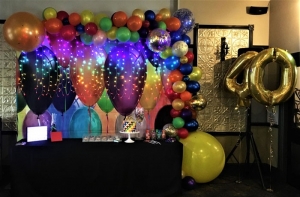 Balloon garland